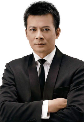 黄日华的英文名