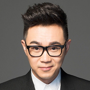 董成鹏的英文名